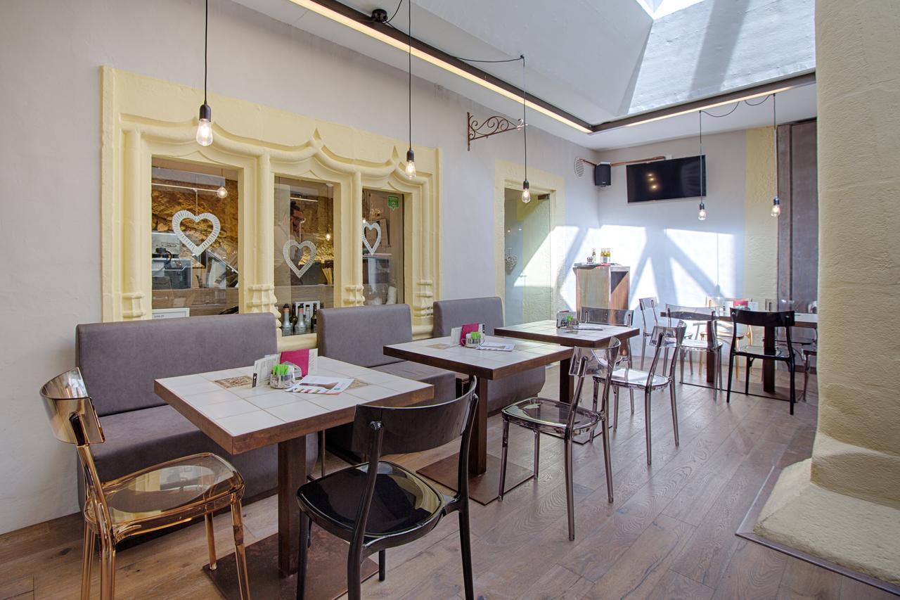 Les Galeries Marval Aparthotel Neuchatel Ngoại thất bức ảnh